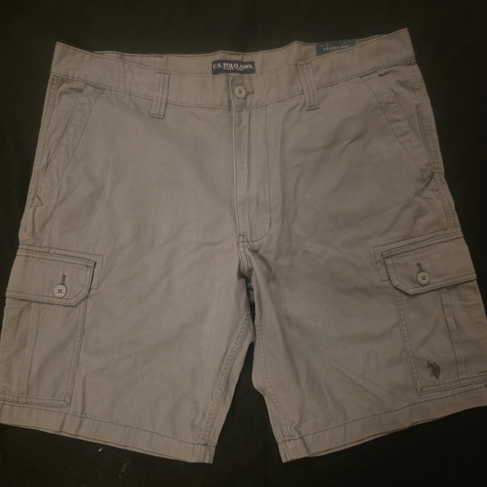 U.S. Polo Assn. Men's Gray Cargo Shorts Size 42